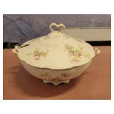 K.T. & K. Co. Soup tureen. No ladle. 7x12.