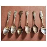 Collectors spoons of US locations