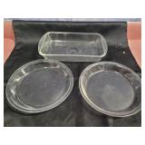 Pyrex pie and Glasbake 2ï¿½qt.casserole dishes