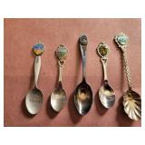Collectors spoons of US locations