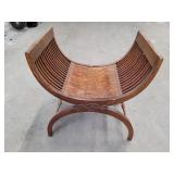 Roman style curved window bench. 27x24c16. Seat