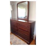 Stanley Furniture Dresser w/ Mirror 68 x 44 x 19