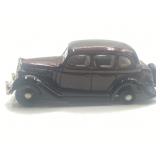 1935 Chevrolet Master Deluxe 4-Door Sedan 1:43