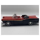 1957 Ford Skyliner Convertible 1:32