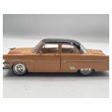 1954 Ford Customline Tudor 1:32