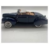 1939 Ford Deluxe Convertible Coupe 1:24