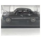 1950 Ford Custom Delux Secan 1:43