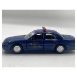 2001 Ford Crown Victoria Police Car 1:43