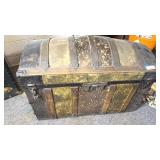 Antique Steamer TrunkGreat Patina! Classic