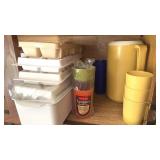 Rubbermaid Tumblers, Ice Trays & Pitcher
