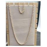 Vintage Set of pearl necklace & bracelet. 28ï¿½