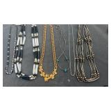 Collection of 16ï¿½ necklaces