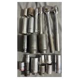 1/2ï¿½ Drive Socket and Ratchet Set