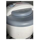 Nesco 6-Tray Food Dehydrator