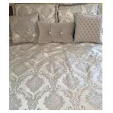 Elegant Silver Queen Bedspread & Pillow Set