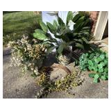 Faux Houseplants, Flowers & Wreath