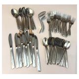 Oneida Oceanic Flatware Set
