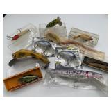 Mixed Vintage & Modern Fishing Lures Lot