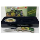 John Deere Pocket Knife Gift Set! Collector