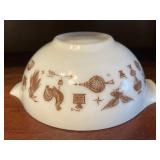 Pyrex Early American Cinderella Mixing Bowl 443