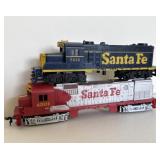 HO Scale Sante Fe Model Train Pair