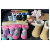 Baby Booties, Bibs & Duck Toy Lot NIP