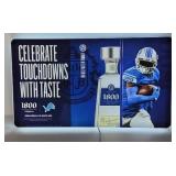 1800 Tequila Lions Neon Sign. 16.5x9.5