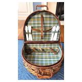 Picnic  Basket w/ Plastic Utensils