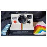Polaroid OneStep Land Camera w/ Case & Flash
