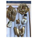 Monet pin collection