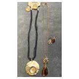 Necklace / earrings sets. 18"