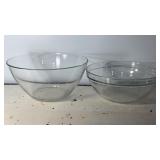 10-11x10-11" Large Glass Mixing Bowl Pair
