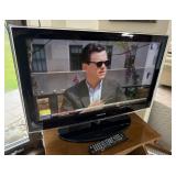 Samsung  31in Flat Screen TV With Remote