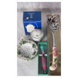 Tea Ball w Caddy & Holder Bubble Pen Pasta Server