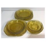 Federal Amber Madrid 9", 7.5" & Saucers - 4 each