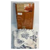 Round Table Clothes Lot of 2
