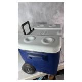 Colman Cooler w Wheels 16.5 x 26 x 16