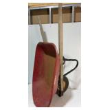 Radio Flyer Wheelbarrow 21x51.5'