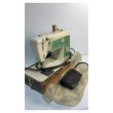 Singer Sowing Machine on Travel Case 14x18.25"