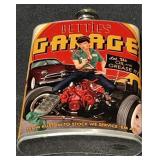 Bettieï¿½s Garage Flask