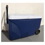 Large Rubbermaid Rolling Cooler Chest