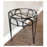 Low Metal Plant Stand Rack