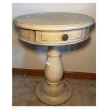 Sears Round Accent Table 20.5x25.5"