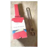 Scoop ï¿½Nï¿½ Funnel w Wrench