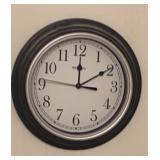 Classic Round Quartz Wall Clock