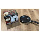 Callaway Holiday Teapot & Nonstick Frying Pan
