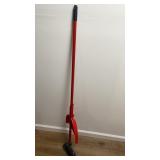 Broom w Dust Pan