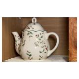 Pfaltzgraff Winterberry Teapot 5x9"