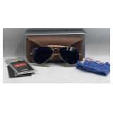 Ray-Ban Outdoorsman sunglasses w Case.