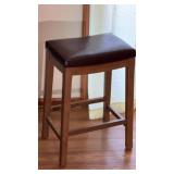 London Home Decor Sadle Stool 18.5x26'